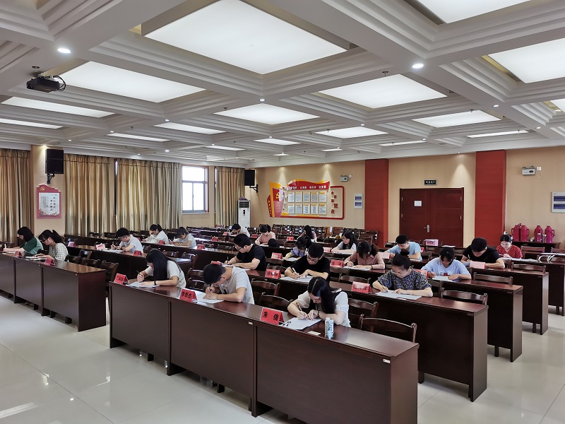 大学生见习招聘.jpg