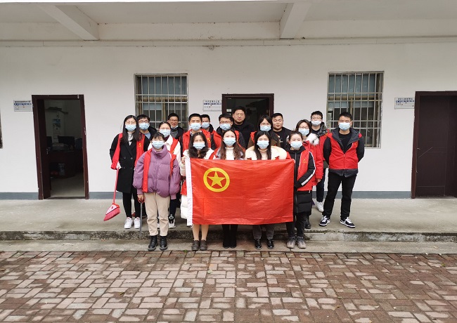 33学雷锋.jpg